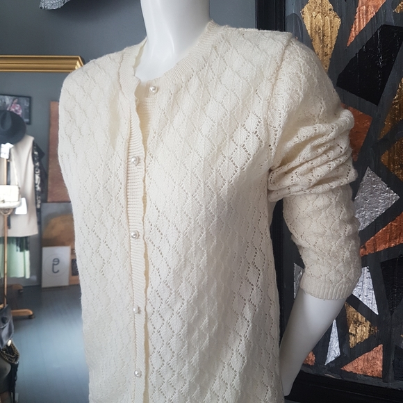 Vintage Made in Canada Cardigan - Picture 2 of 12